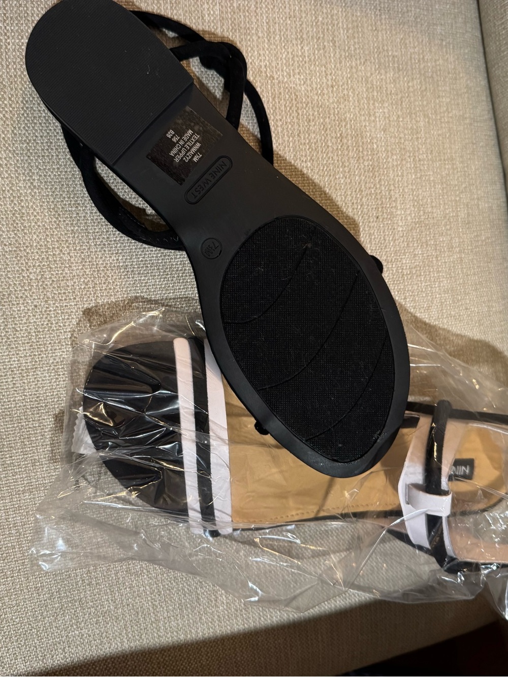 Nine West Women's Maizy Strappy Flat Slip-On Sandals size 7.5 NWT - Picture 6 of 7